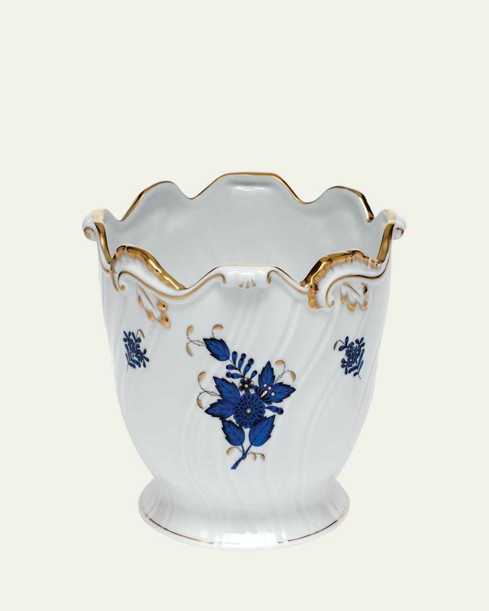Chinese Bouquet Black Sapphire Ribbed Cache Pot